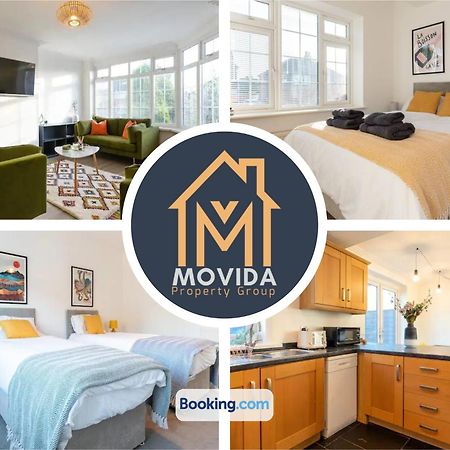 Movida Modern: 6-Bedroom House with Games Room Leeds  Exterior photo